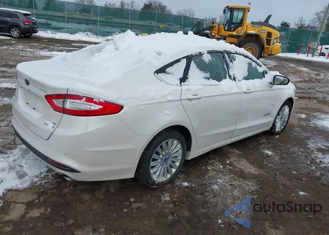 2013 Ford Fusion Hybrid Se из США, поврежденный, VIN 3FA6P0LU3DR148112